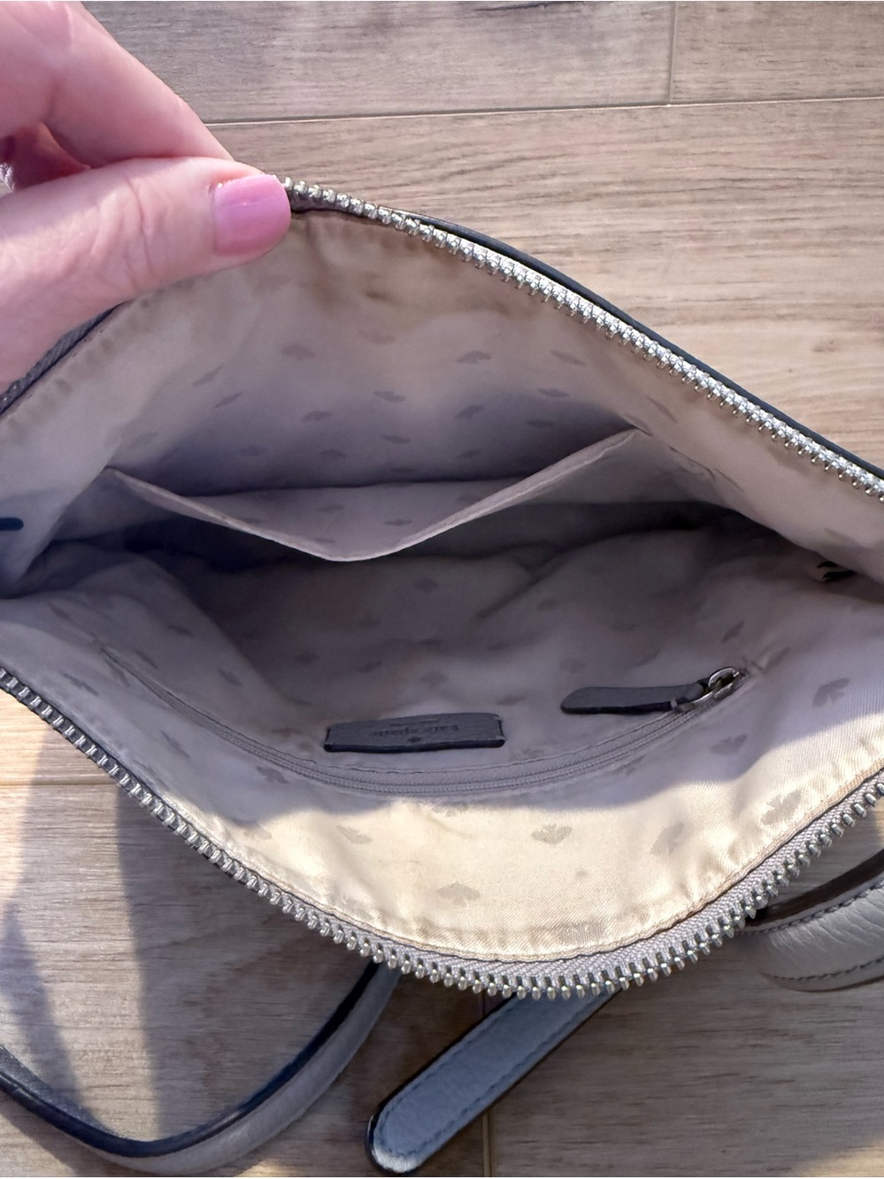 Kate Spade New York Pebbled Leather Crossbody Bag Gray Zip Top Adjustable Strap - Picture 5 of 7